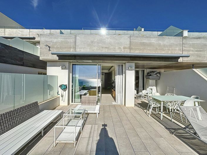 Image No.20-3 Bed Apartment for sale