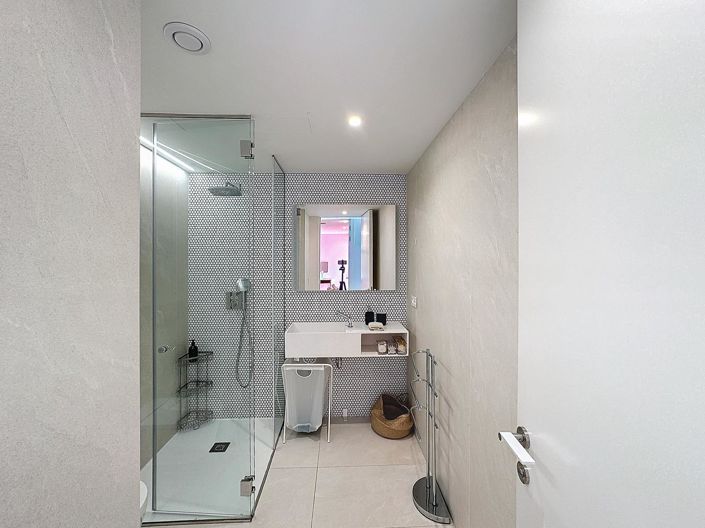 Image No.36-3 Bed Apartment for sale