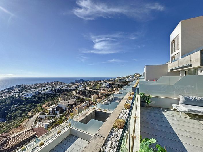 Image No.49-3 Bed Apartment for sale