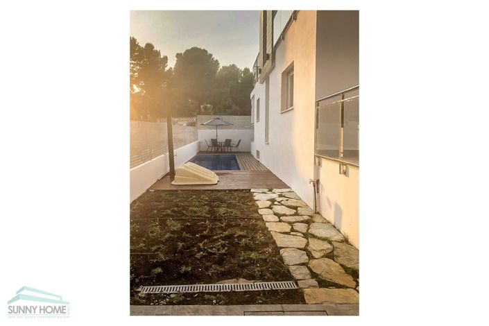 Image No.9-4 Bed Villa for sale