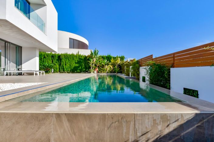 Image No.5-6 Bed Villa for sale