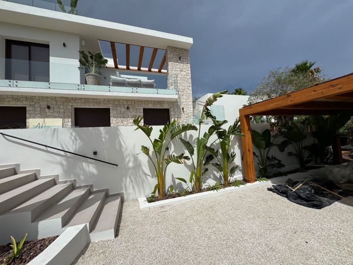 Image No.10-3 Bed Villa for sale