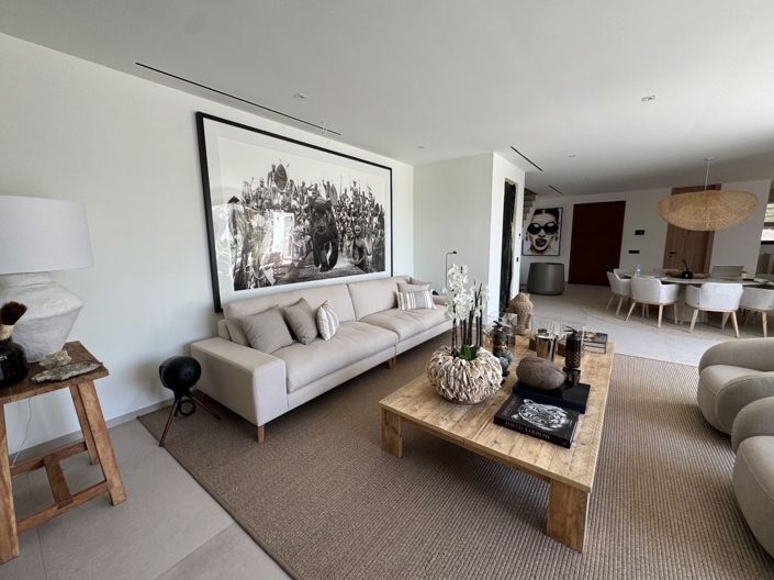 Image No.20-3 Bed Villa for sale