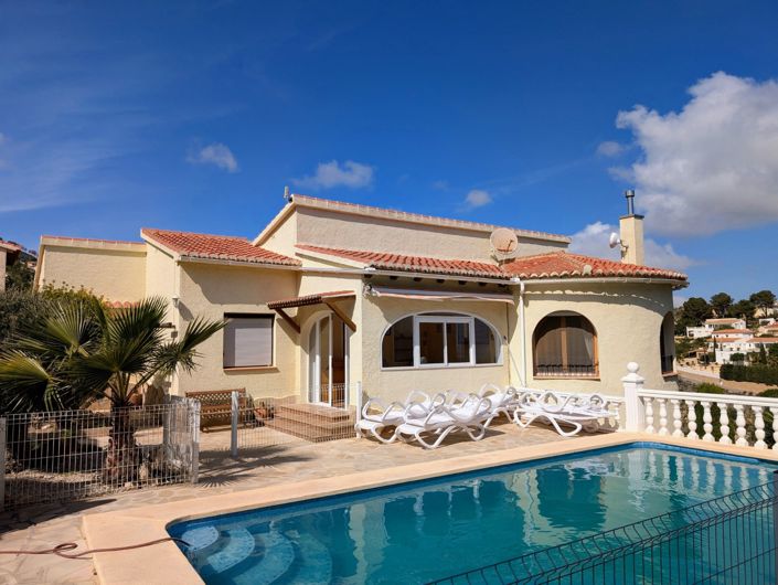 Image No.1-3 Bed Villa for sale