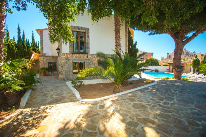 Image No.41-5 Bed Villa for sale