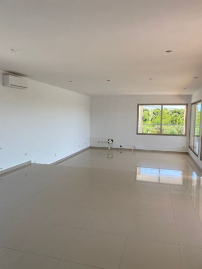 Image No.24-4 Bed Villa for sale