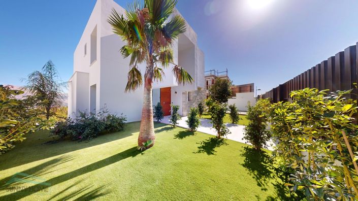 Image No.43-4 Bed Villa for sale