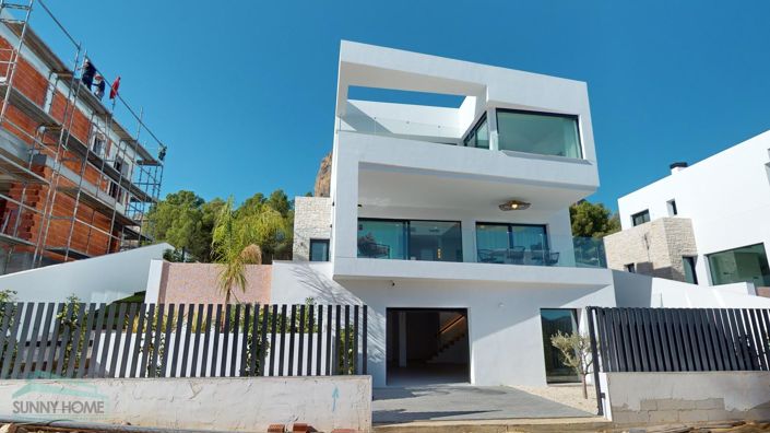 Image No.5-4 Bed Villa for sale