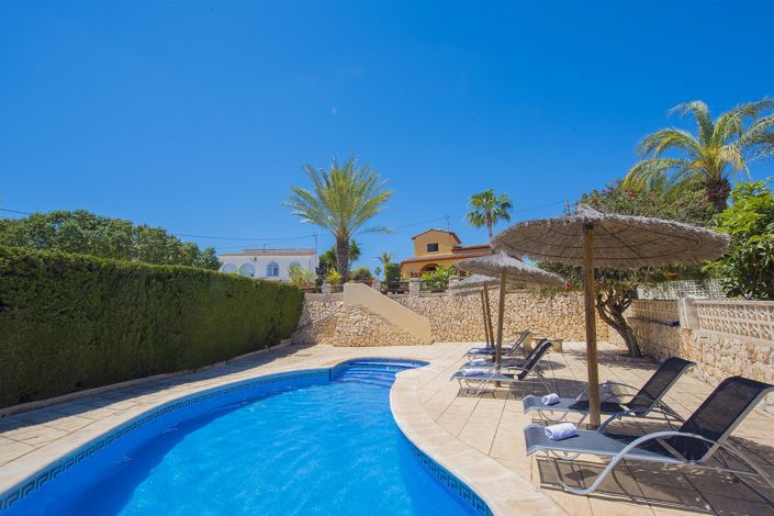Image No.1-7 Bed Villa for sale