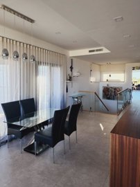 villa-moderna-residencial-begonias-cumbre-del