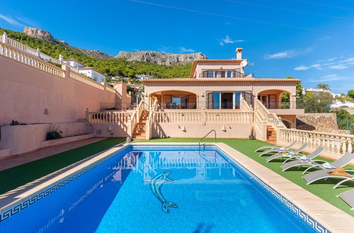 Image No.1-4 Bed Villa for sale