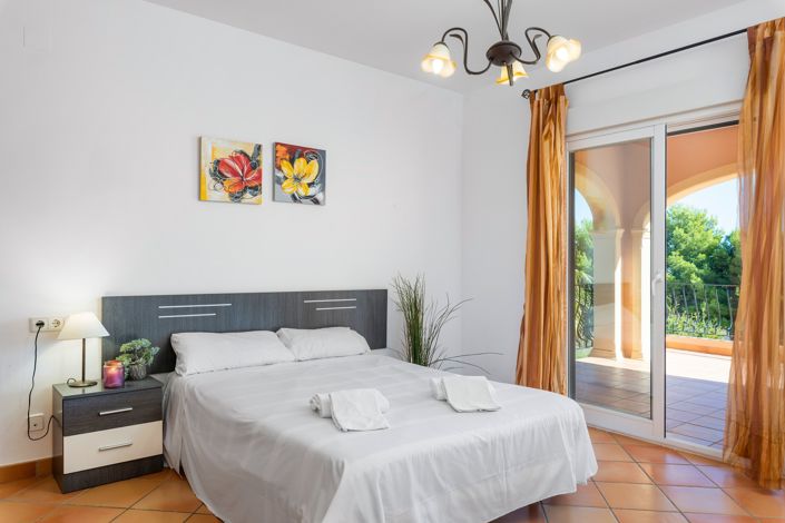 Image No.19-4 Bed Villa for sale