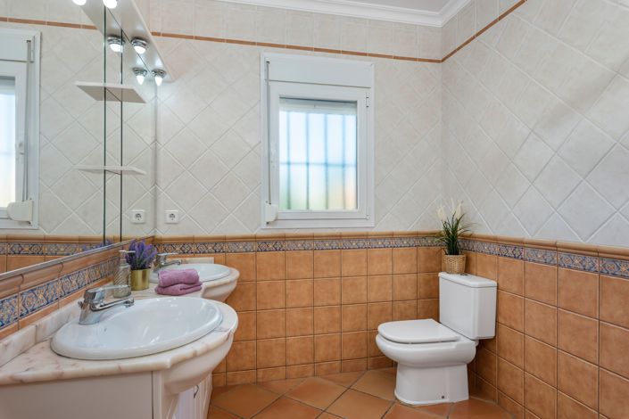 Image No.26-4 Bed Villa for sale