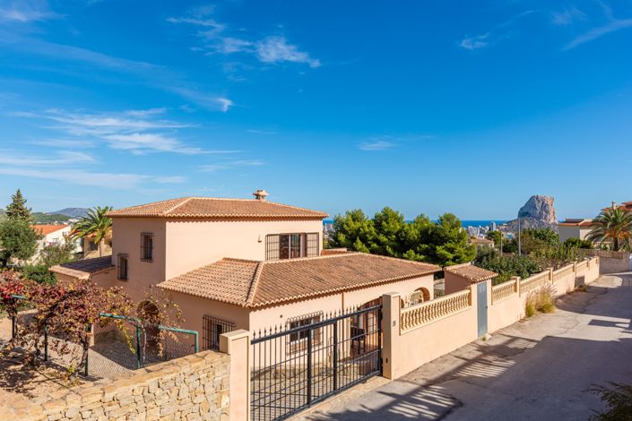 Image No.40-4 Bed Villa for sale