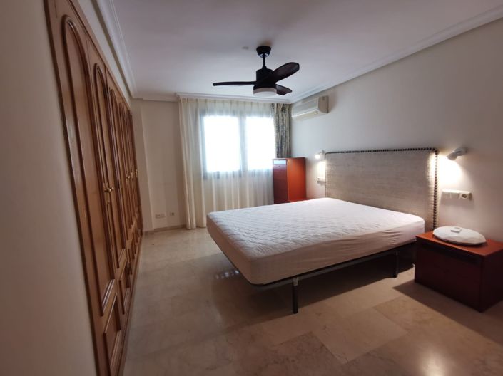 Image No.15-3 Bed Apartment for sale