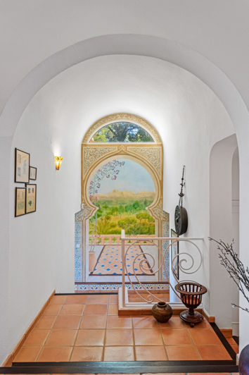 Image No.14-5 Bed Villa for sale