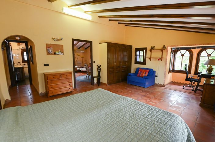 Image No.25-4 Bed Villa for sale