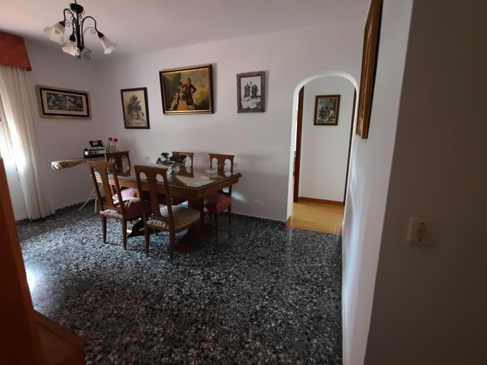 Image No.5-4 Bed Villa for sale