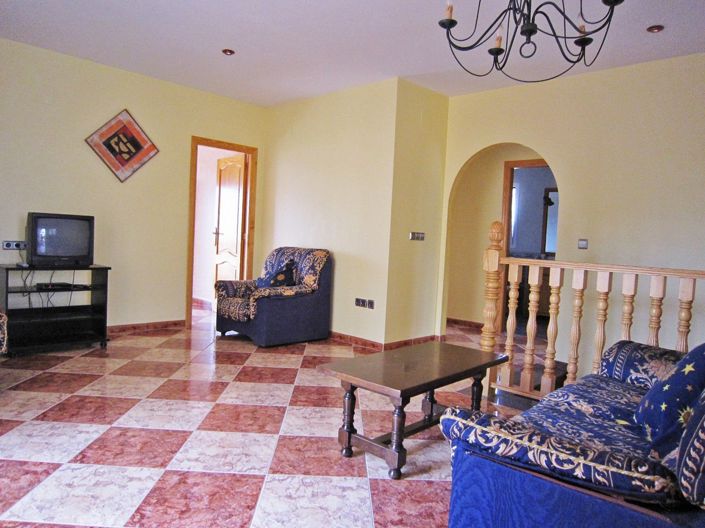 Image No.5-8 Bed Villa for sale
