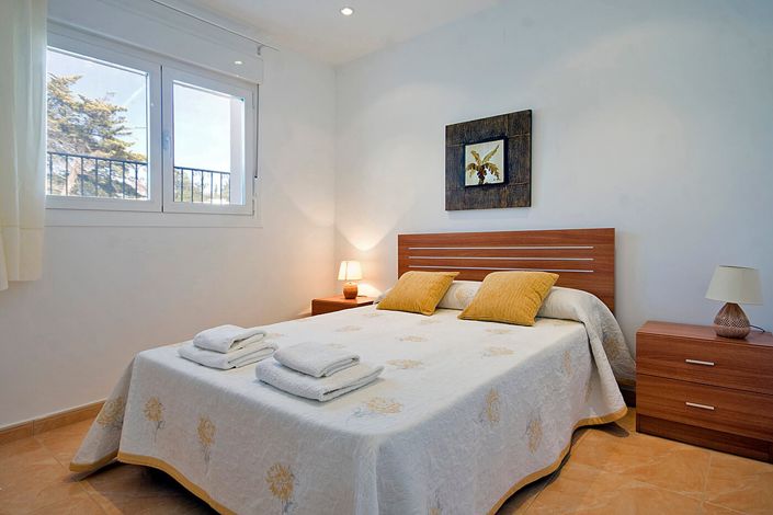 Image No.39-13 Bed Villa for sale