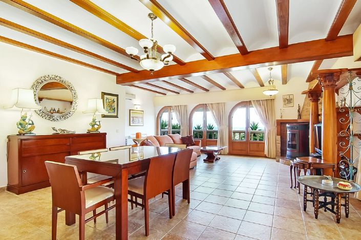 Image No.8-5 Bed Villa for sale