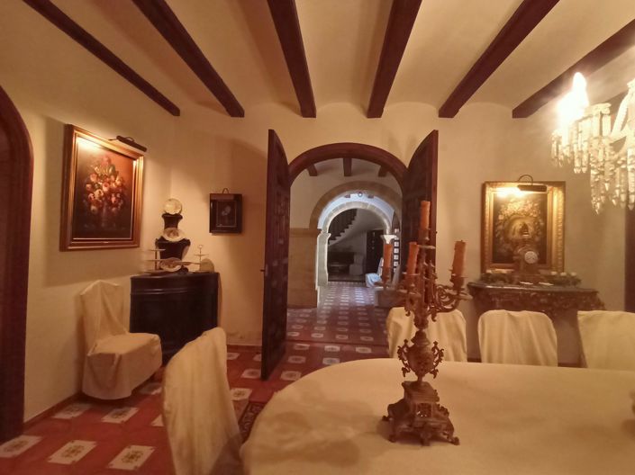 Image No.16-11 Bed Villa for sale