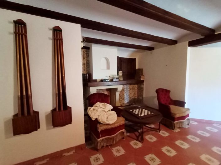 Image No.32-11 Bed Villa for sale