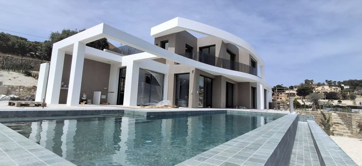 Image No.1-4 Bed Villa for sale