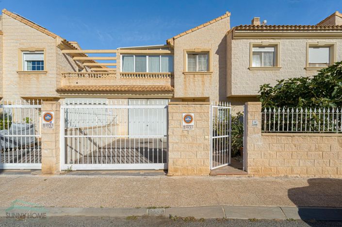 Image No.2-4 Bed Villa for sale