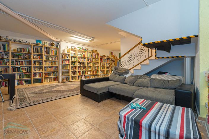 Image No.12-4 Bed Villa for sale