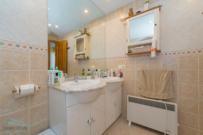 Image No.29-4 Bed Villa for sale