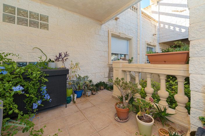 Image No.43-4 Bed Villa for sale