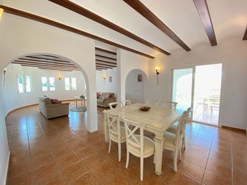 52695ad8-cc87-4727-aac6-26cceef7ce24-interior