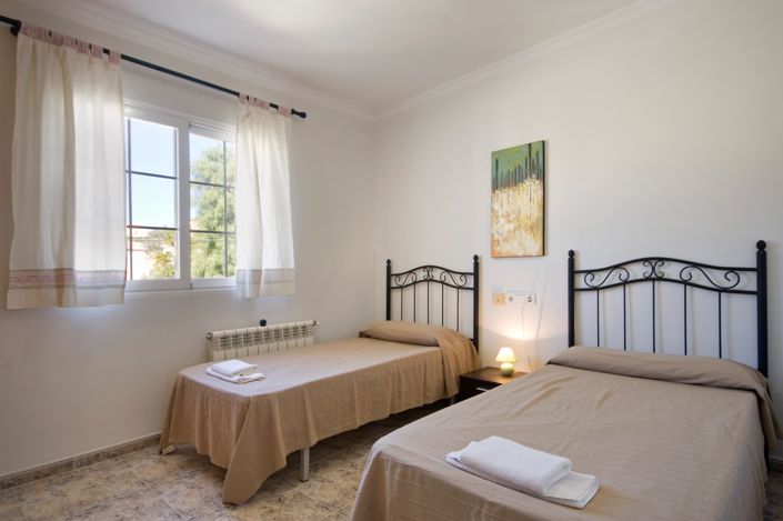 Image No.10-5 Bed Villa for sale