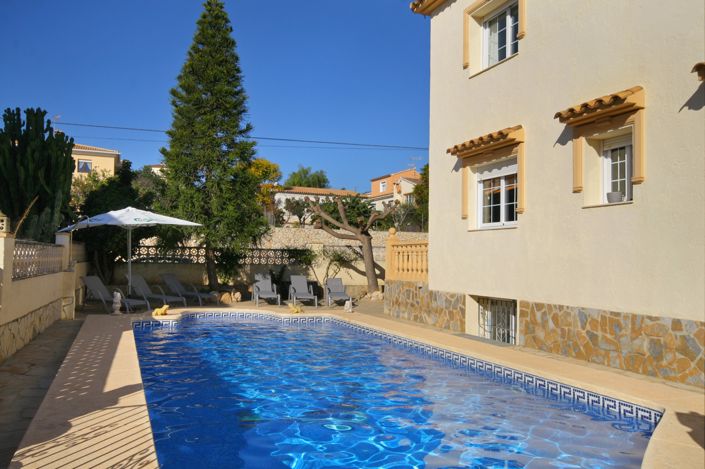 Image No.2-5 Bed Villa for sale