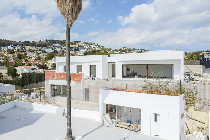 Image No.2-4 Bed Villa for sale