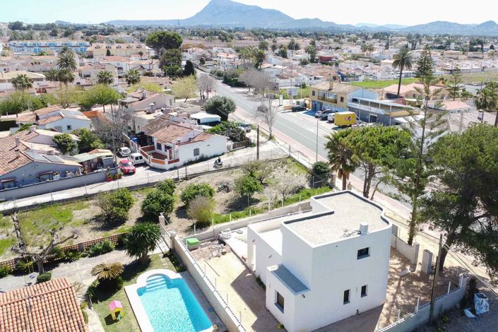 Image No.23-3 Bed Villa for sale