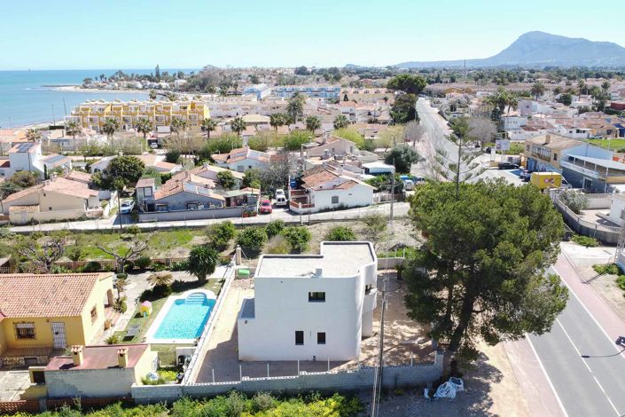 Image No.24-3 Bed Villa for sale