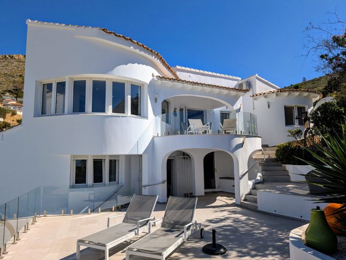 Image No.1-3 Bed Villa for sale