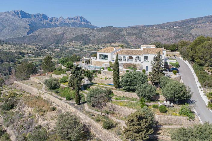 Image No.1-5 Bed Villa for sale