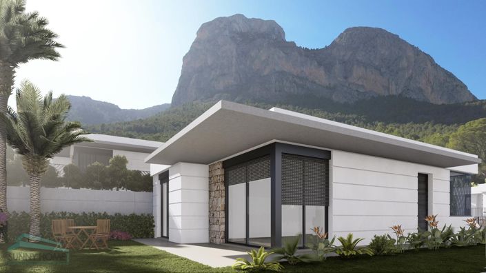Image No.10-3 Bed Villa for sale
