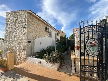 18538-villa-for-sale-in-calpe-1071517-large