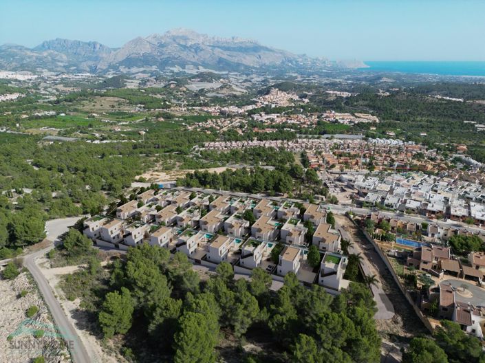 Image No.5-3 Bed Villa for sale