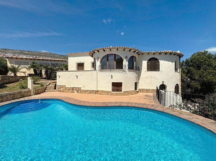 Image No.1-4 Bed Villa for sale