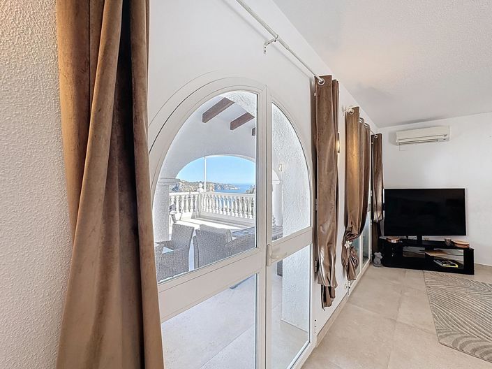 Image No.10-4 Bed Villa for sale