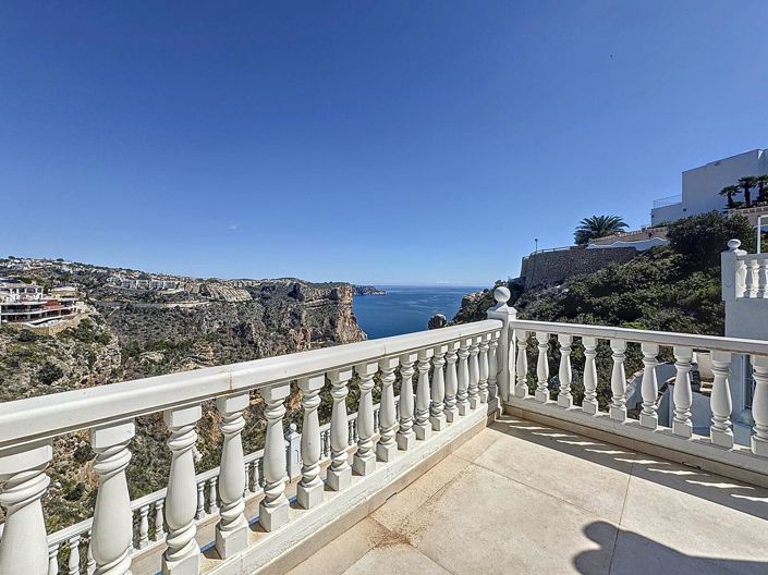 Image No.11-4 Bed Villa for sale