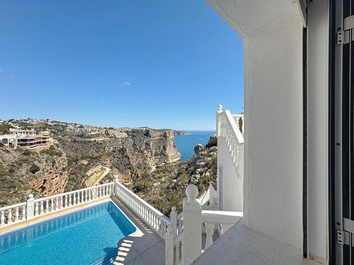 Image No.28-4 Bed Villa for sale