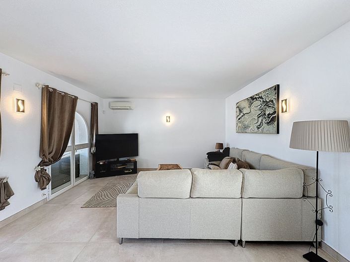 Image No.29-4 Bed Villa for sale