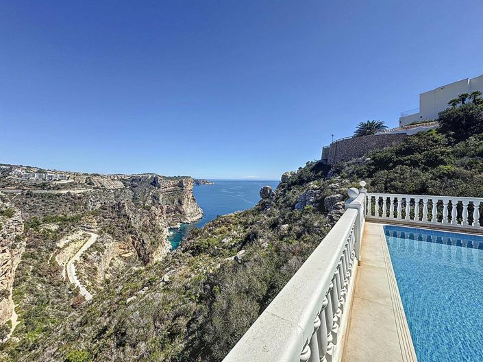 Image No.32-4 Bed Villa for sale