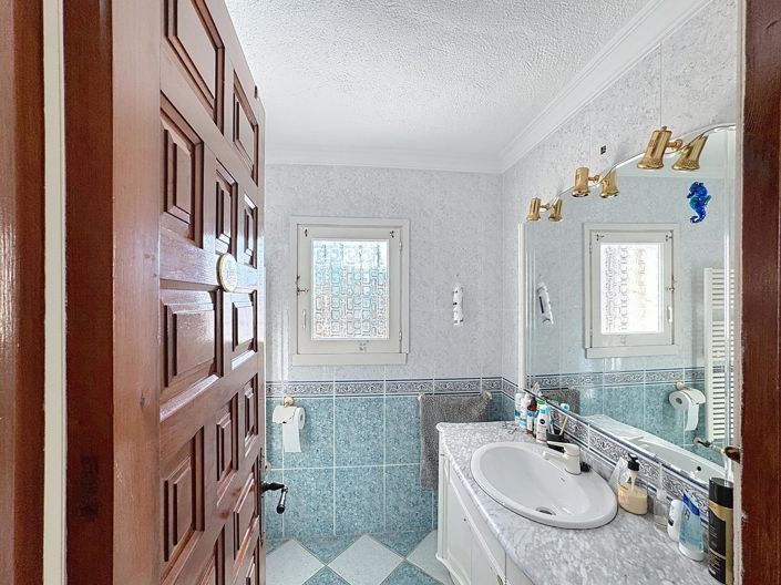 Image No.29-3 Bed Villa for sale